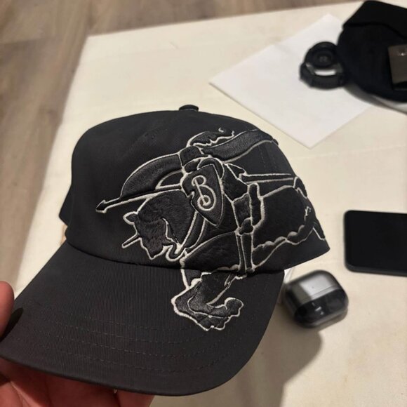 Brand New Authentic Burberry cap - Picture 1 of 8